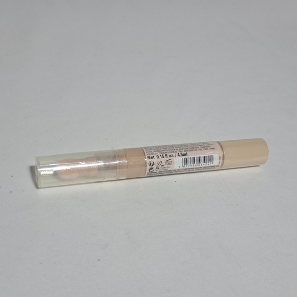 Makeup Revolution Fast‎ Base Concealer C7 0.15 fl oz - Picture 2 of 3